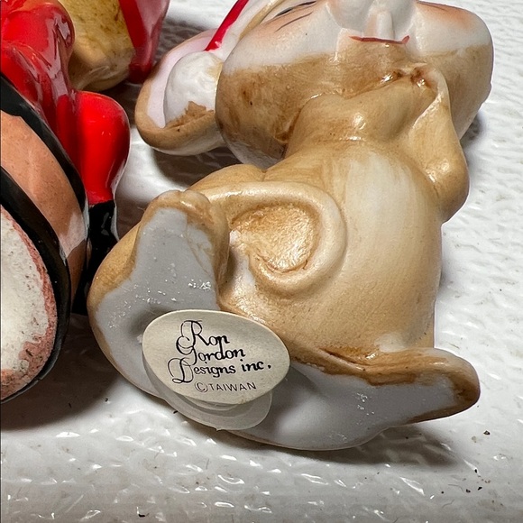 Vintage Cute Elf and Mouse Figurine Salt and Pepper Shakers  Very Old - Picture 5 of 6